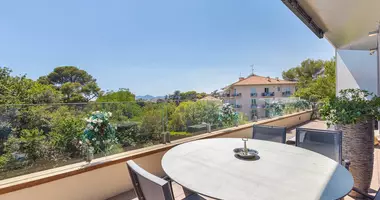 3 bedroom apartment in Cannes, France