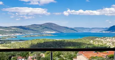 Apartamento 3 habitaciones en Gradiosnica, Montenegro