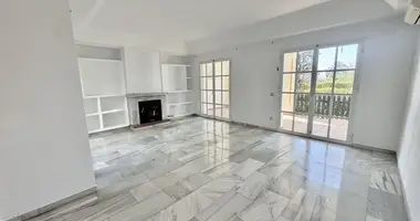 Maison 3 chambres dans Estepona, Espagne