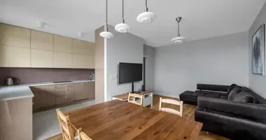 Квартира 3 комнаты в Варшава, Польша