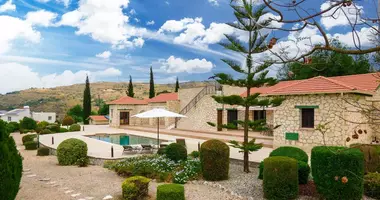 Villa 4 habitaciones en Miliou, Chipre