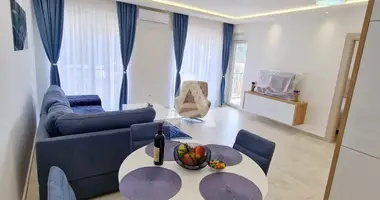 Apartamento 1 habitacion con Vistas al mar, con aparcamiento público en Budva, Montenegro