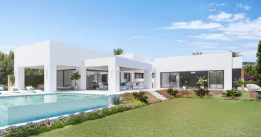 4 bedroom house in Estepona, Spain