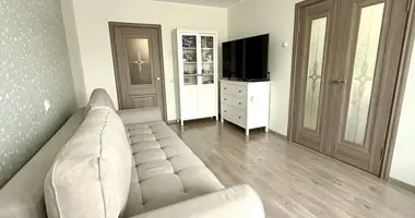 3 room apartment in Barawlyany, Belarus