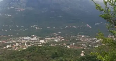 Terrain dans Pobrde, Monténégro