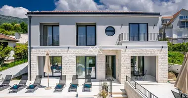 Villa 4 chambres dans Tivat, Monténégro