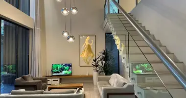 villa de 5 dormitorios en Tiflis, Georgia