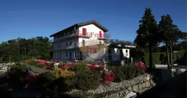 Villa 6 Zimmer in Veruno, Italien
