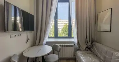 Kawalerka w Petersburg, Rosja