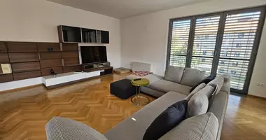 Wohnung 3 Zimmer mit Möbel, mit Klimaanlage, mit Die Küche in Upravna Enota Ljubljana, Slowenien