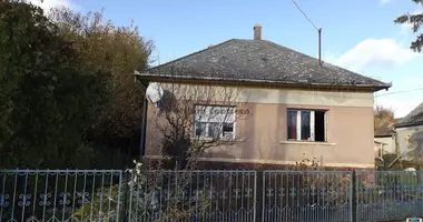Casa 3 habitaciones en Zalamerenye, Hungría