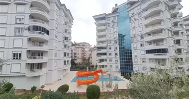 Bliźniak 5 pokojów w Alanya, Turcja