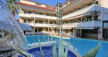 Hotel 3 000 m² in Pefkochori, Griechenland