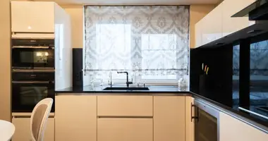 3 room apartment in Primorskoe gorodskoe poselenie, Russia