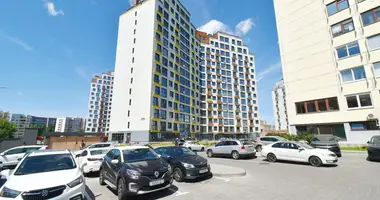 Wohnung 3 zimmer in Minsk, Belarus