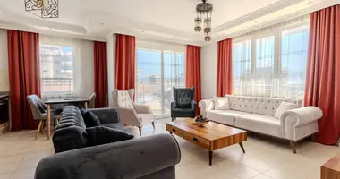 Wohnung 5 zimmer in Mahmutlar, Türkei