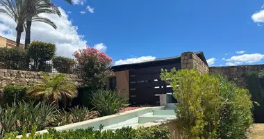 Mieszkanie 3 pokoi w Estepona, Hiszpania