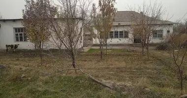 Дом 5 комнат с c ремонтом в Ташкент, Узбекистан
