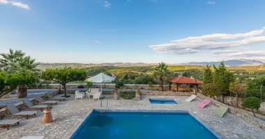 Villa 6 zimmer mit Schwimmbad, mit Bergblick, mit Stadtblick in Agies Paraskies, Griechenland