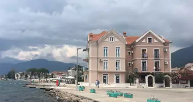 Gewerbefläche 363 m² in Tivat, Montenegro