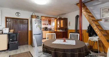 4 room house in Szekszardi jaras, Hungary