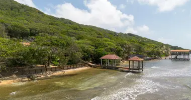 Дом 3 спальни в Calabash Bight, Гондурас