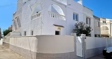 Villa 3 chambres avec Balcon, avec Meublesd, avec Climatiseur dans Torrevieja, Espagne