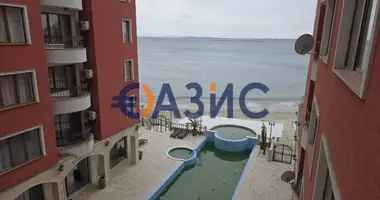 Квартира 3 комнаты в Несебр, Болгария