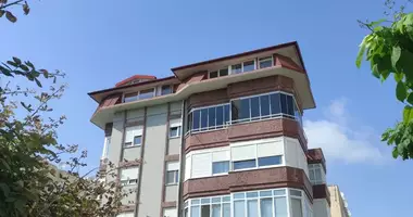Doppelhaus 5 Zimmer mit Aufzug, mit Meerblick, mit Sauna in Alanya, Türkei
