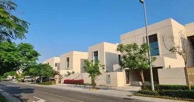 Casa 7 habitaciones en Dubái, Emiratos Árabes Unidos