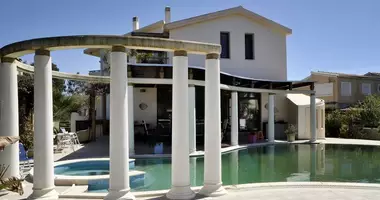 Villa 5 room villa with pier, with solar panels in Greece, Greece