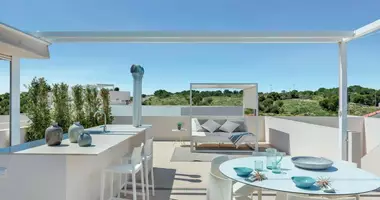 Бунгало 3 комнаты  с двором, у моря, с кредитом / ипотекой в Торревьеха, Испания
