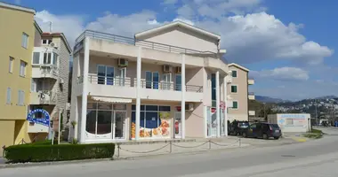Коммерческое помещение 1 026 м² в Игало, Черногория
