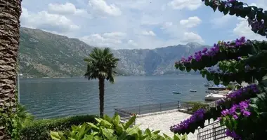 3 bedroom house in Stoliv, Montenegro