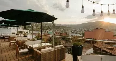 Nieruchomości komercyjne 313 m² w Tbilisi, Gruzja