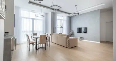 Apartamento 4 habitaciones en Minsk, Bielorrusia