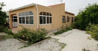 Villa  con Terraza, con baño, con solárium en Torrevieja, España