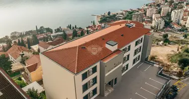 Apartamento en Herceg Novi, Montenegro