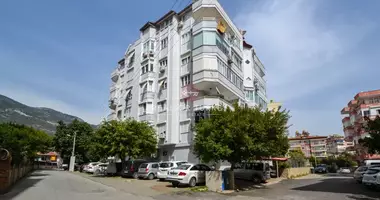 3 room apartment with elevator, with mountain view, with city view in Alanya, Turkey