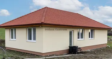 5 room house in Pazmand, Hungary