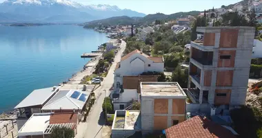 Villa  mit Meerblick, mit Schwimmbad in Krasici, Montenegro