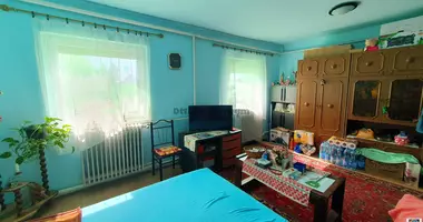 Дом 2 комнаты в Альбертиша, Венгрия