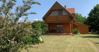 3 room house in Hungary