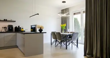 Apartamento 3 habitaciones en Varsovia, Polonia