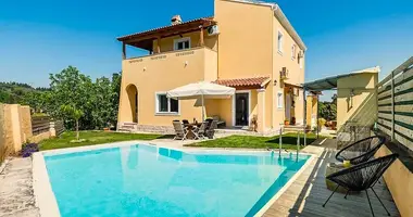 Villa 5 bedrooms in Afra, Greece