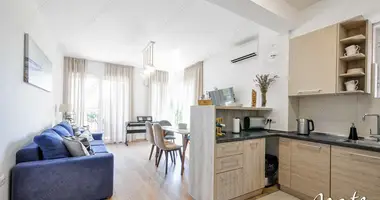 Apartamento 3 habitaciones en Tivat, Montenegro