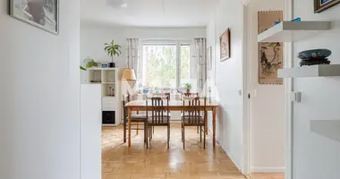 Wohnung 5 zimmer in Verwaltungsgemeinschaft Helsinki, Finnland