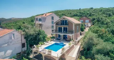 Haus 5 zimmer in Tivat, Montenegro