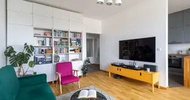 Квартира 3 комнаты в Варшава, Польша