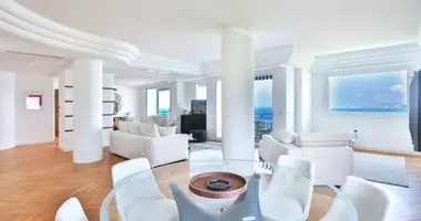 3 bedroom apartment in Nice, France